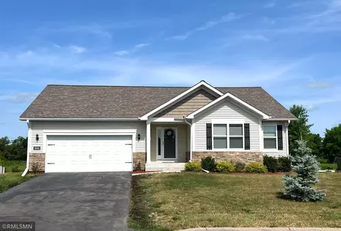 1111 Foede Cir, Montrose, MN 55363