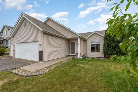 415 Dakota Ave, Roberts, WI 54023
