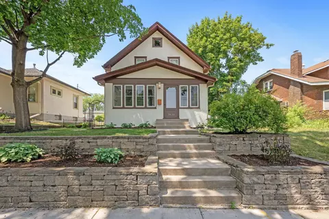 2622 Hayes St NE, Minneapolis, MN 55418