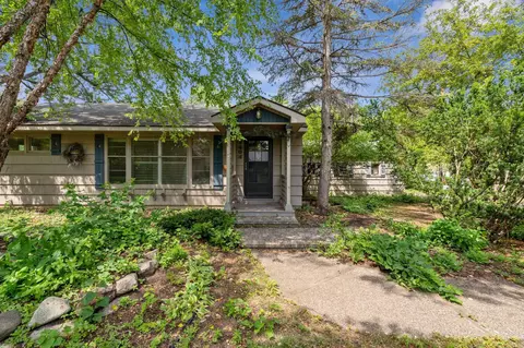 3404 Moorland Rd, Minnetonka, MN 55345
