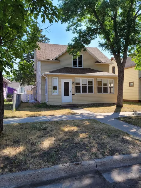 424 17th Ave N, Saint Cloud, MN 56303