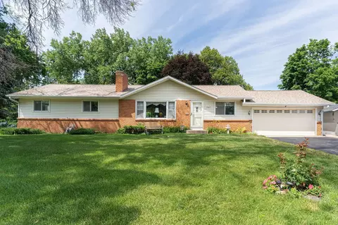 3065 Glenden Ter, Golden Valley, MN 55422