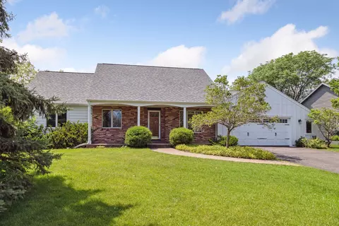 3731 Blackhawk Lake Ct, Eagan, MN 55122