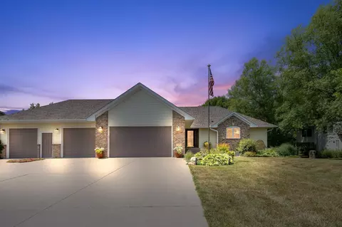 1301 Pintail Trl, Buffalo, MN 55313