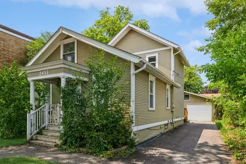 2433 Youngman Ave, Saint Paul, MN 55116