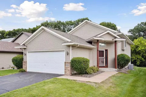 25556 Forest Boulevard Ln, Wyoming, MN 55092