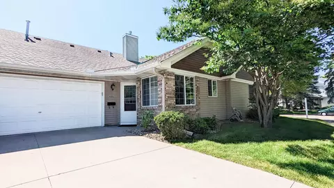 531 Lovell Ave, Roseville, MN 55113