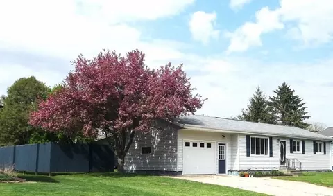 307 N Park Rd, Le Roy, MN 55951