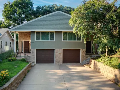 2415 Doswell Ave, Saint Paul, MN 55108