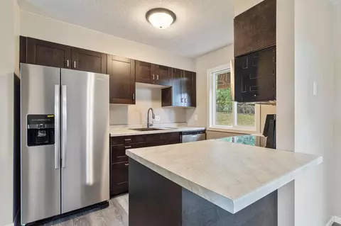 4064 Magnetite Pt, Eagan, MN 55122 photo 3