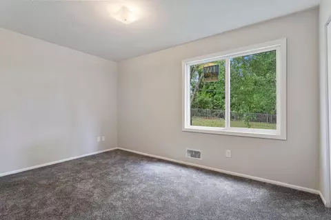 4064 Magnetite Pt, Eagan, MN 55122 photo 18