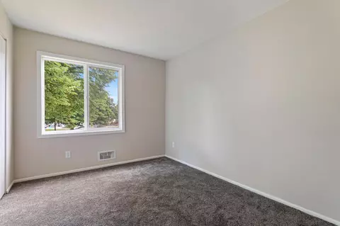 4064 Magnetite Pt, Eagan, MN 55122 photo 17