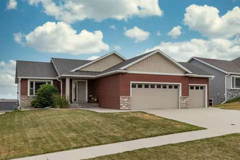 496 15th Ave NE, Byron, MN 55920