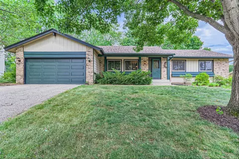 10525 Cavell Ave S, Bloomington, MN 55438