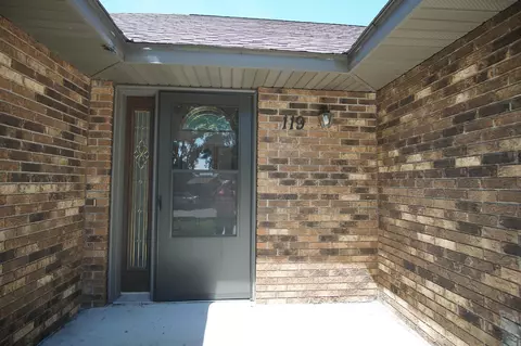 119 31st St NW, Willmar, MN 56201 photo 2