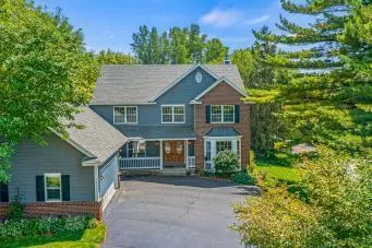 12711 Bent Tree Rd, Minnetonka, MN 55305
