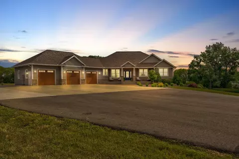 61704 215th St, Eagle Lake, MN 56024