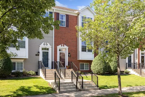 316 Heritage Trl, Circle Pines, MN 55014