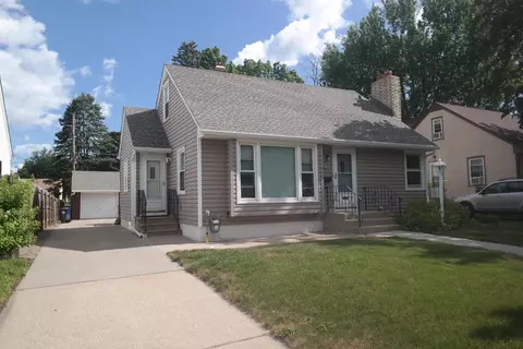 811 Idaho Ave W, Saint Paul, MN 55117