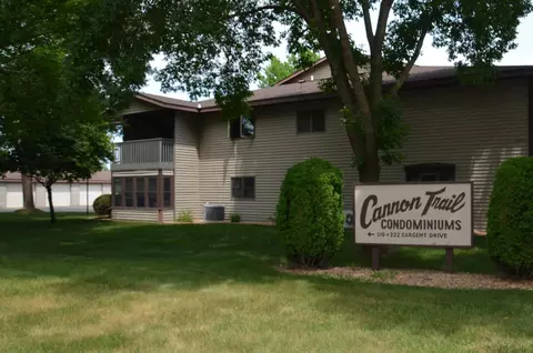 210 Sargent Dr #101, Red Wing, MN 55066