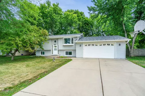 602 4th St W, Maple Lake, MN 55358