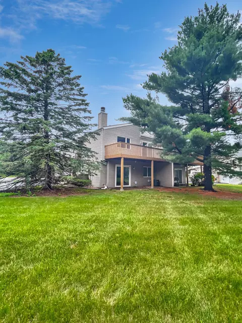 7021 Homestead Ave S, Cottage Grove, MN 55016