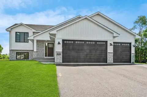 8183 383rd Street Trl, North Branch, MN 55056
