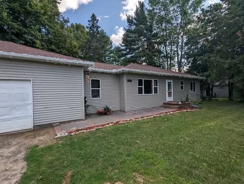 246 S Avenue Ave W, Clear Lake, WI 54005