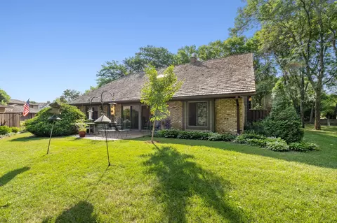17913 Brigham Trl, Wayzata, MN 55391