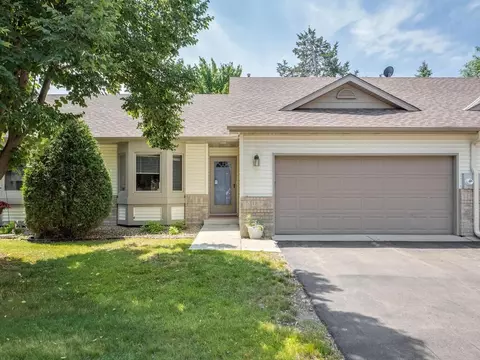 161 Hickory Ct, Farmington, MN 55024