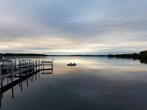 4379 Wilshire Blvd #205, Mound, MN 55364