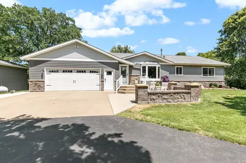 18032 Firelight Dr N, Cold Spring, MN 56320