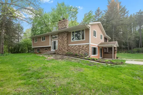 325 Co Rd 19, Minnetrista, MN 55364