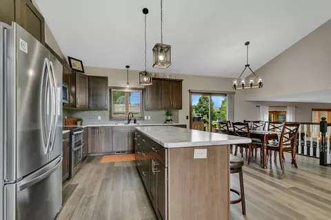 7209 Rolling View Dr, Saint Cloud, MN 56303 photo 9