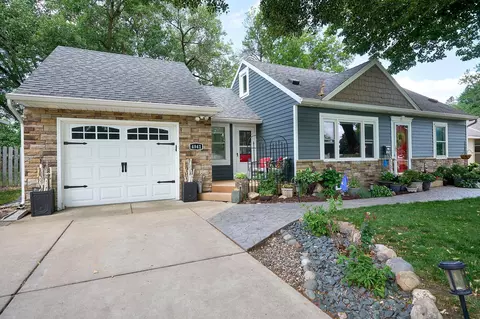 4841 Hampshire Ave N, Crystal, MN 55428