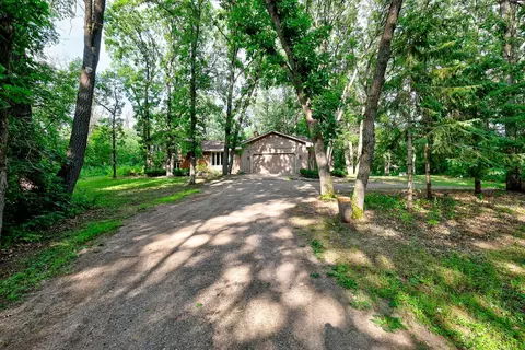 30520 152nd St, Princeton, MN 55371