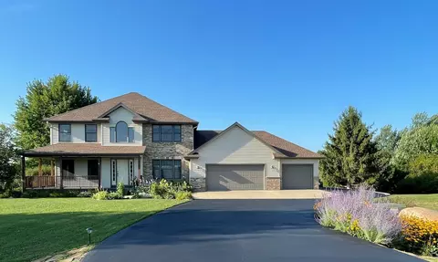 1658 Koenigs Ln NW, Rochester, MN 55901
