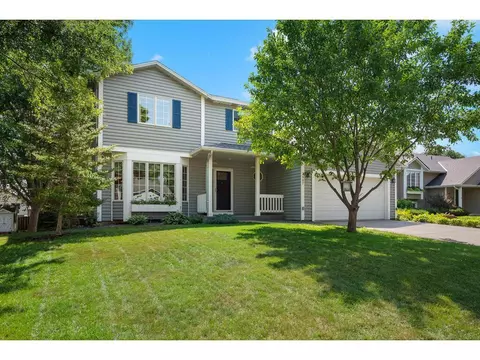 2907 Blue Ridge Dr, Woodbury, MN 55125