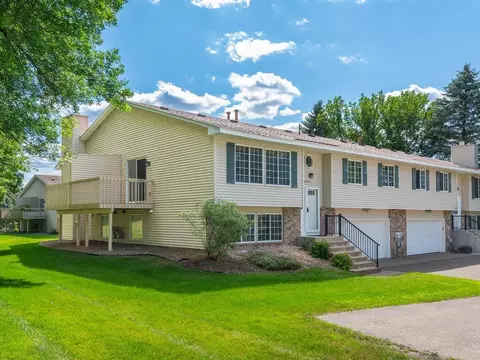 4618 12 Ridge Cliff Dr, Eagan, MN 55122