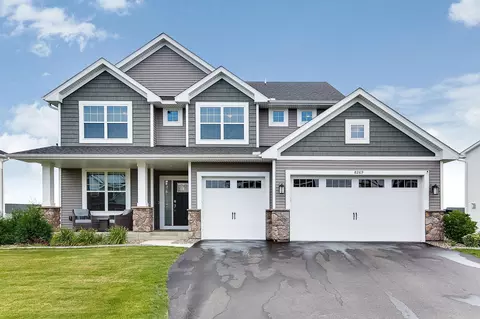 8269 60th St S, Cottage Grove, MN 55016