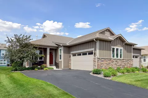 5055 Sundial Ln, Woodbury, MN 55129