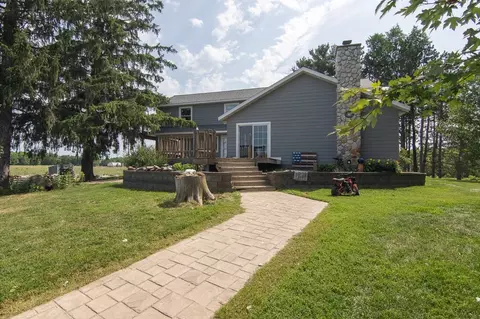 238 6th Ave, Clayton, WI 54004