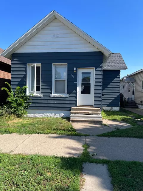 658 W 4th St, Winona, MN 55987