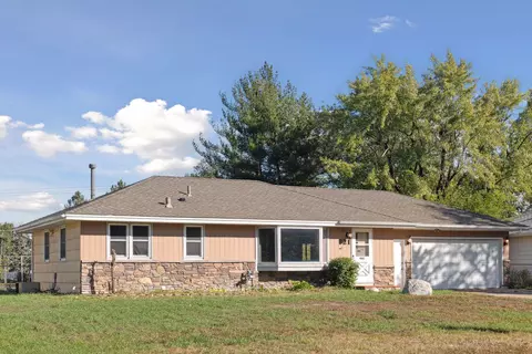 621 58th Ave NE, Fridley, MN 55432