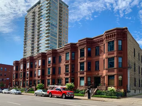 521 S 9th St #5, Minneapolis, MN 55404