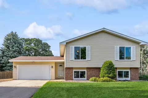 1708 Lannon Ct, Burnsville, MN 55337