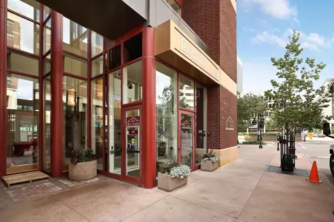 168 6th St E #4403, Saint Paul, MN 55101
