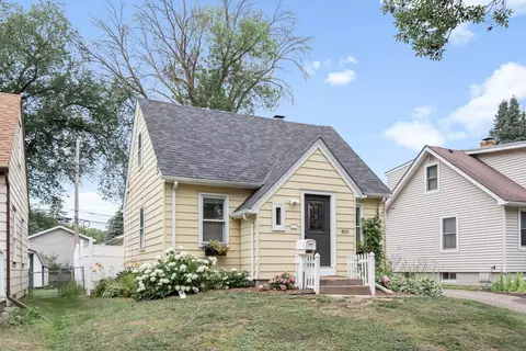 835 Bidwell St, West Saint Paul, MN 55118