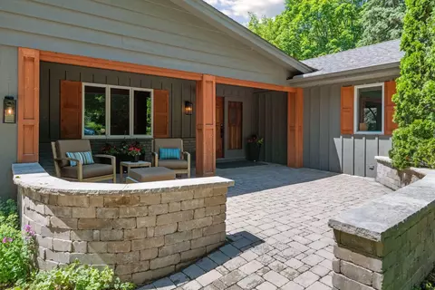 7100 Rolling Acres Rd, Excelsior, MN 55331 photo 3