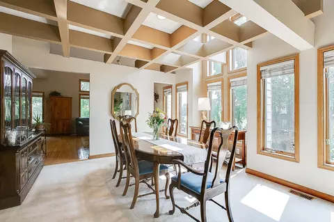 8688 Comstock Ln N, Maple Grove, MN 55311